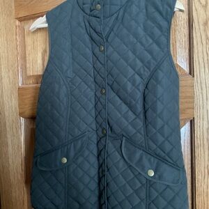 G.H. Bass & Co. Quilted Lightweight lined Olive Green Vest for Women. XS